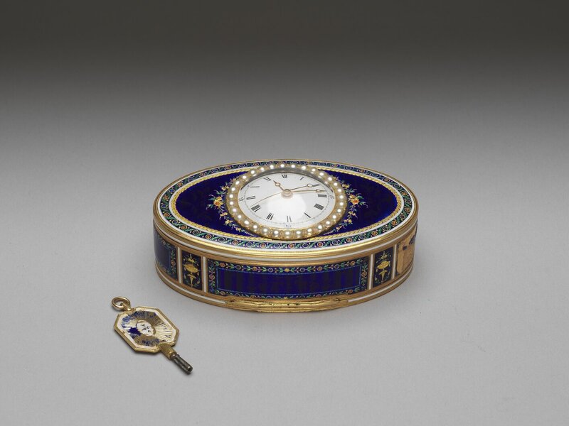 銅胎琺瑯嵌珠鑲錶鼻煙盒